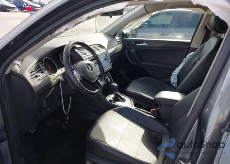 2018 Volkswagen Tiguan 2.0T Se/2.0T Sel z USA, uszkodzony, nr VIN 3VV3B7AX9JM065022